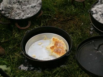 Lodge Manufacturing 4-Quart Cast Iron Camp Dutch Oven # L10CO3 -  GameMasters Outdoors