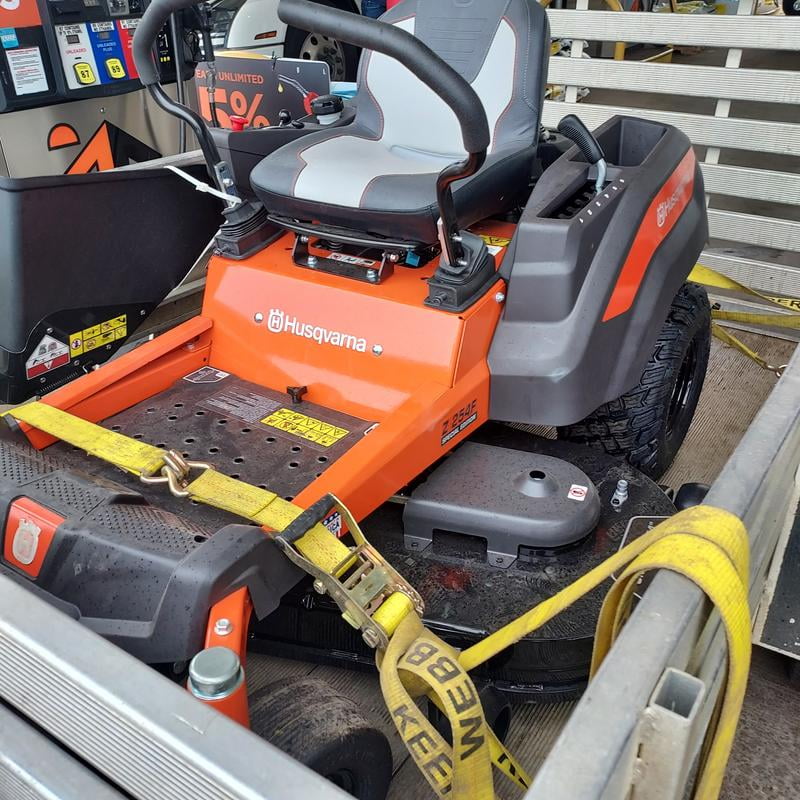 Husqvarna Z254F 24Hp V-Twin 54