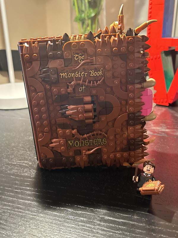 LEGO Harry Potter 76449 Chomping Monster Book of Monsters Toy with Neville  Longbottom Minifigure - Walmart.com
