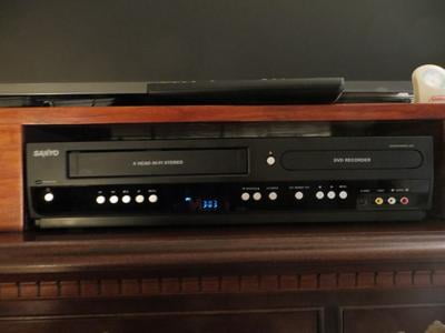 Customer reviews for New Sanyo FWZV475F DVD Recorder/VCR Combo