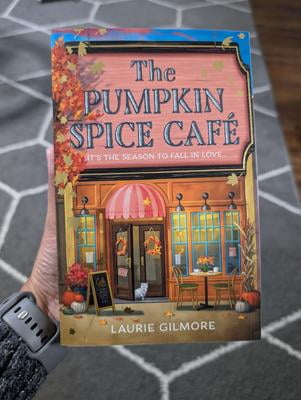 Laurie Gilmore The Pumpkin Spice Café Paperback Cozy Small Town