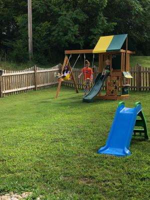 sun bistro swing set