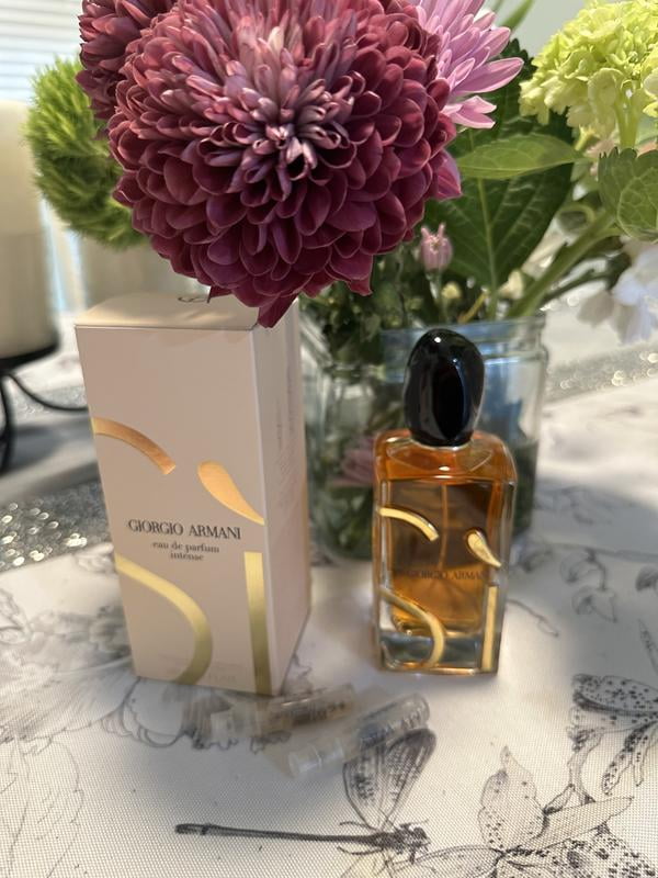 美品GIORGIO ARMANI 黒ベルベット メリージェーン 37 1/2 美品GIORGIO ARMANI 黒ベルベット メリージェーン 37 1/2 【公式通販】