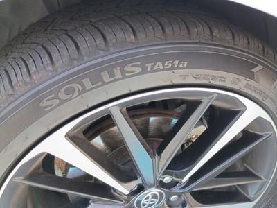 Kumho Solus TA51a All Season 235/40R19 96V XL Passenger Tire
