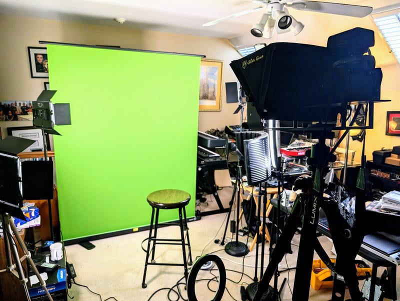 Corsair Collapsible Green Screen, Chroma Key Backdrop for