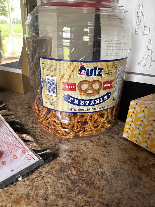 プレッツェルページ Utz Mini Twist Pretzels, 60 oz. - Samsclub.com