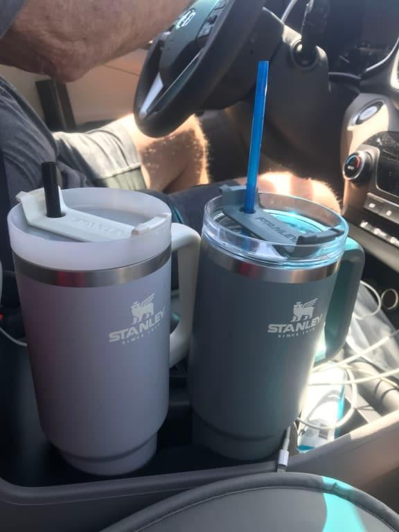 Matte Black Tumbler 40 oz - Car Cup Holder Friendly Mug – Capitan
