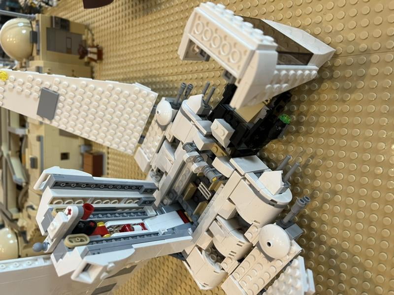 LEGO Star Wars Playset - Imperial Shuttle 75302 with Darth