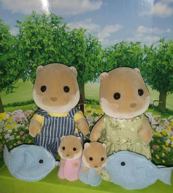 calico critters splashy otter family