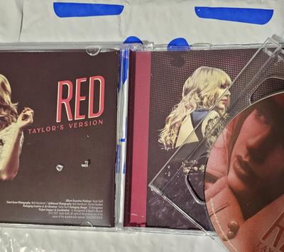 Taylor Swift - Red (Taylor's Version) - 2 CD Set - New Release