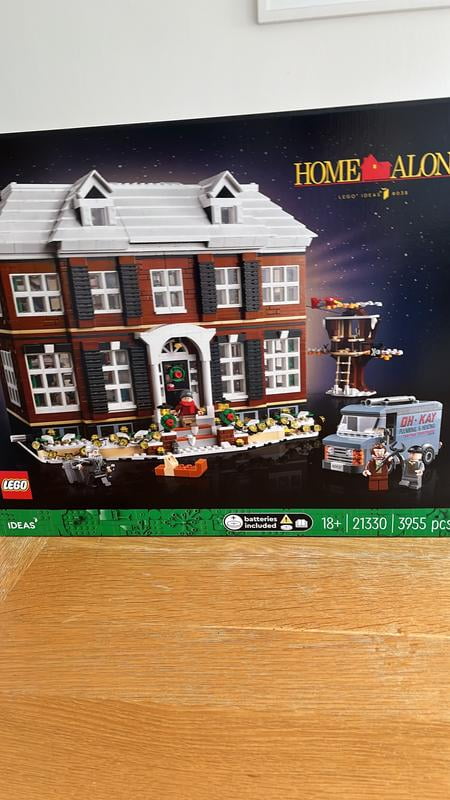 LEGO Ideas Home Alone McCallisters' House 21330 Set with Figures