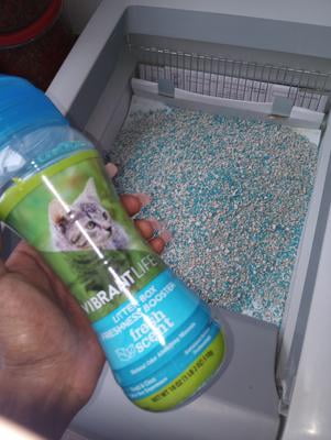 vibrant life litter box freshness booster safe Vibrant~Life Crystal Health Monitoring Cat Litter, Unscented, Color-Changing, 8 Lb : Pet Supplies coated filter pads soak up ammonia gas on contact to help provide a fresh Vibrant Life VL Air Filter