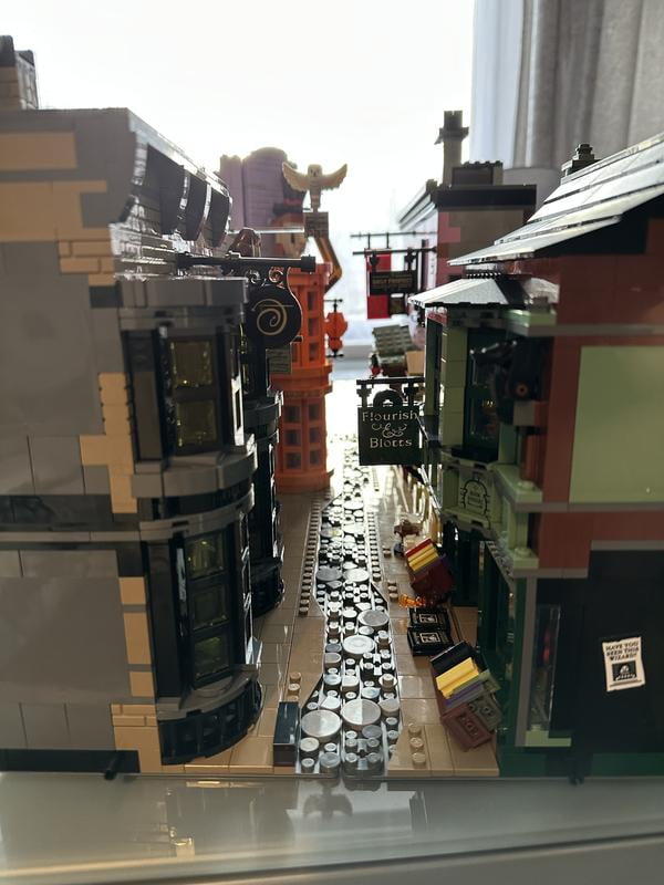 LEGO Harry Potter Diagon Alley Building Set 75978 (5544 Pieces