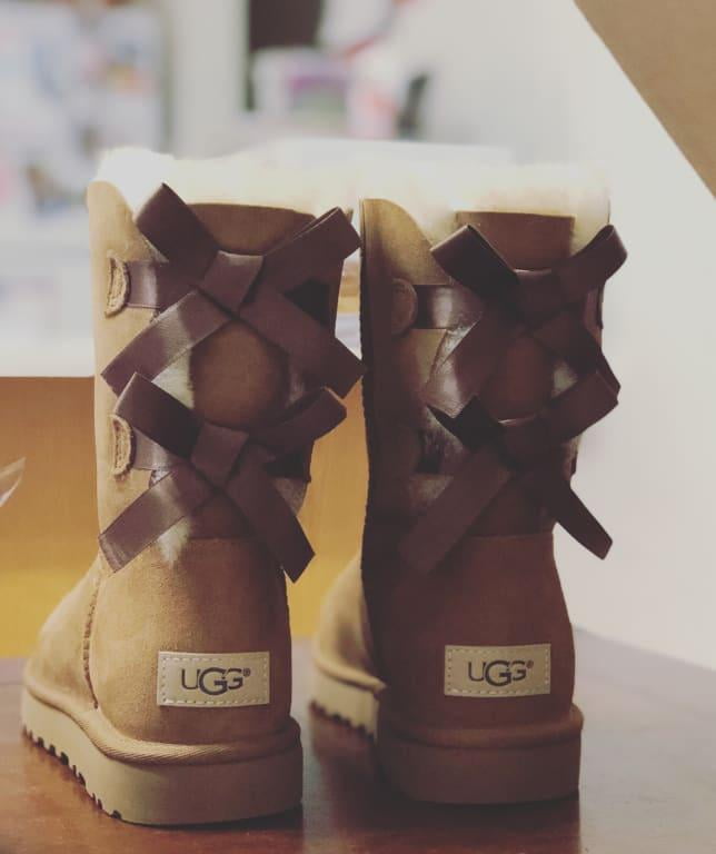 fake uggs with bows