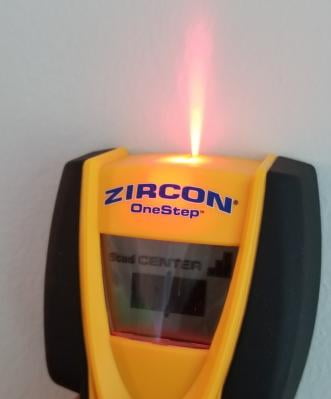 Zircon 61961 I65 Center-Finding Stud Finder