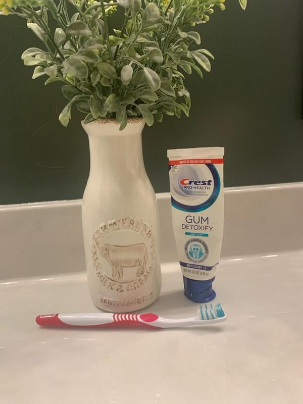 Crest, Gum Detoxify Deep Clean Toothpaste, .85 oz, Deep Clean