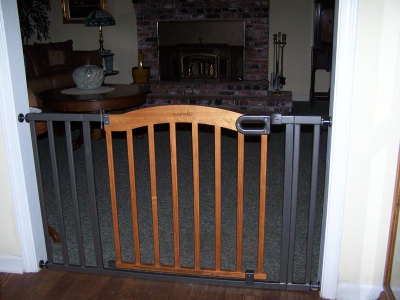 5 foot wide baby gate