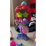 Image 3 of customer photos