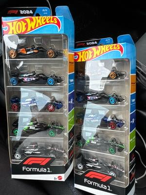 1/64 ホットウィール 5パック F1 フォーミュラ Amazon.com: Hot Wheels Toy Cars Formula 1 5-Pack, Set of 5 1