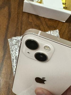 Brand New Sealed Apple iPhone 13 Unlocked - 128GB Midnight