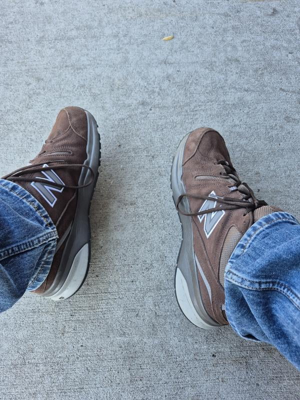 New Balance 608v5: Weightlifting & Cross-Training Shoes in