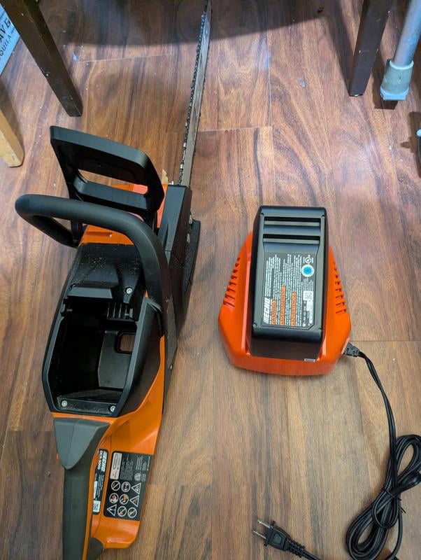 ECHO CS-3410 14” 34.4cc 2-Cycle Gas Chainsaw, i-30 Start