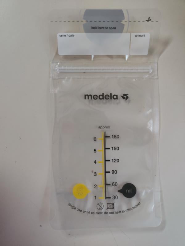 Medela Breast Milk Storage Bags, 6oz/180ml, Clear with Measurements, 68062,  100 Count 