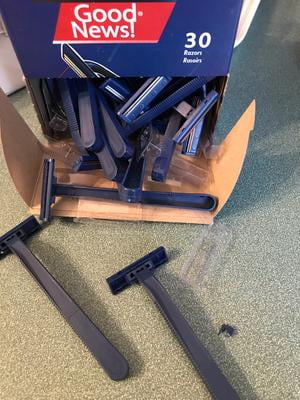 Good News Disposable Razors, Twin Blade, Comfortable Shave, Pack