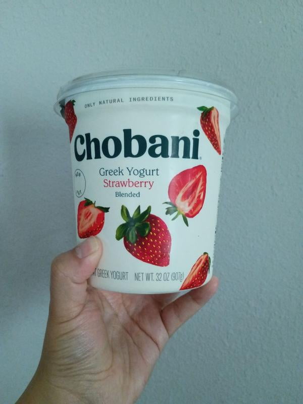 Chobani Non-Fat Greek Yogurt Strawberry Blended 32 oz Tub