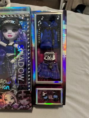 Rainbow High Shadow Vision Neon Shadow - UMA Van HOOSE - Muñeca de Mod Rainbow High Shadow Vision Neon Shadow - UMA Van HOOSE - Muñeca de Mod