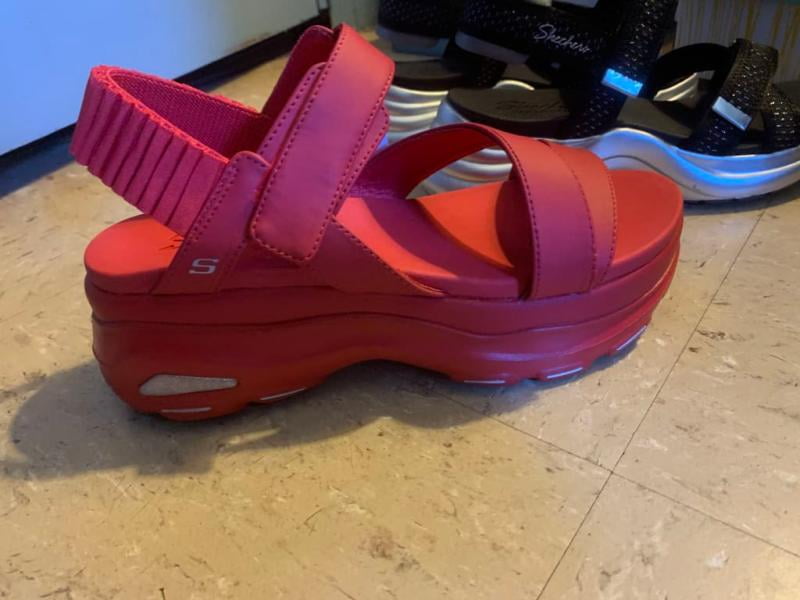 skechers cloud sandals