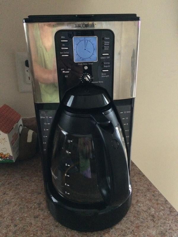 12-CUP COFFEE MAKER PROGRAMMABLE