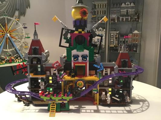 LEGO BATMAN MOVIE DC The Joker Manor 70922 Building Kit 3444