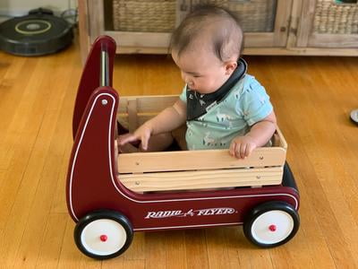 radio flyer wagon push