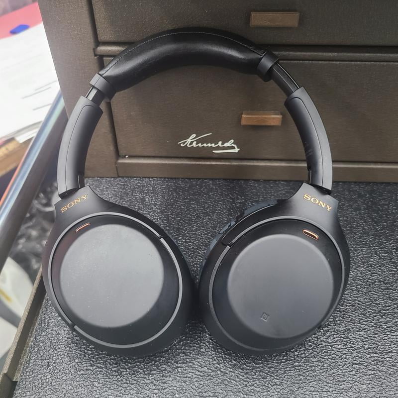 Open Box) Sony, WH1000XM4/B, Premium Noise Cancelling Wireless