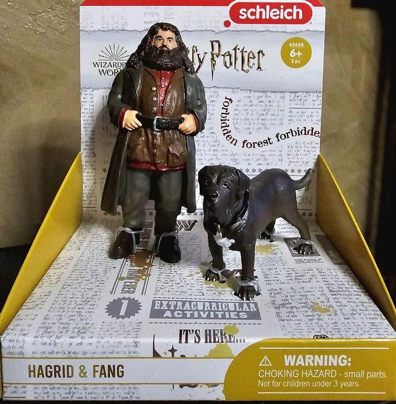 Schleich Harry Potter - 2PC Hagrid and Fang the Dog Figurine Toy