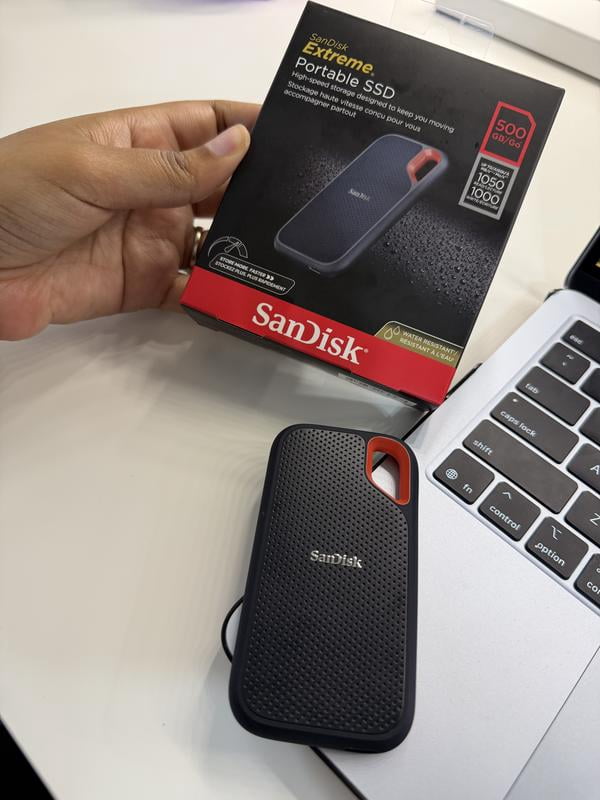 SanDisk 1TB Extreme Portable SSD External Solid State Drive Black