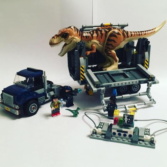 LEGO Jurassic World T. rex Dinosaur Set with Tyrannosaurus Vehicle