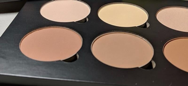 Anastasia Beverly Hills All-in-One Contour Kit, Light to