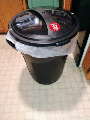 Hyper Tough 32 Gallon Heavy Duty Injection Molded Trash Can with