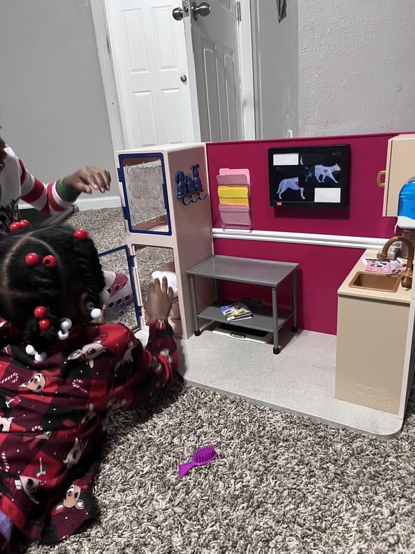 Our Generation Healthy Paws Vet Clinic Accessories Playset for