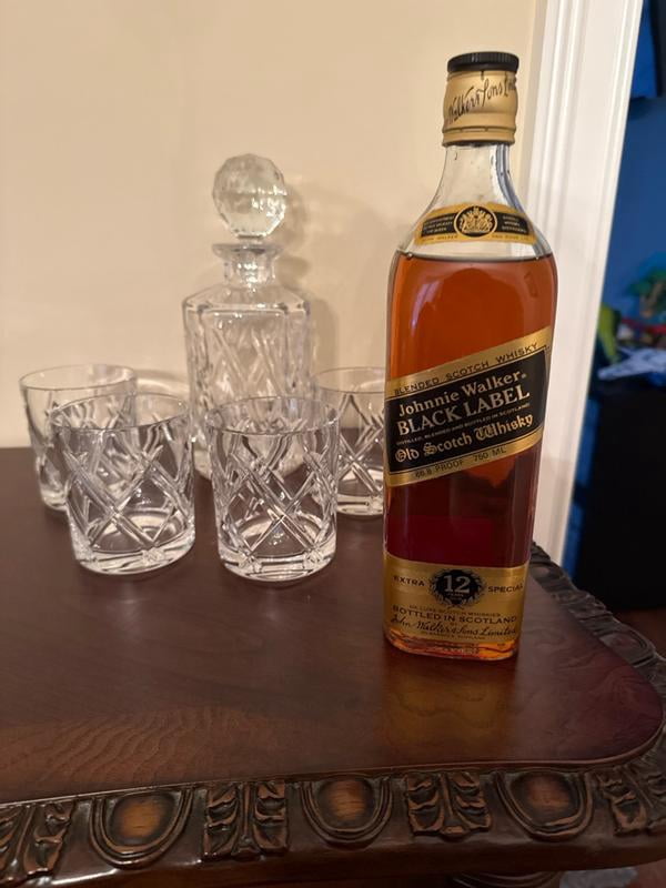 Johnnie Walker Black Label Blended Scotch Whisky, 750 ml, 40% ABV
