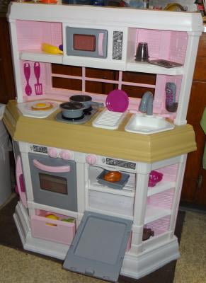 american plastic toys deluxe custom kitchen with 22 accessories