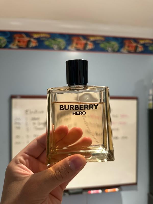 BURBERRY ヒーロー オーデパルファン 100ml 9CB5B4CF-55ED-43E8-BD76-