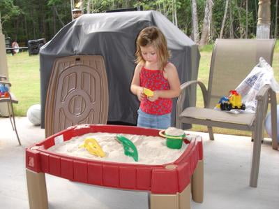 step2 naturally playful sand table