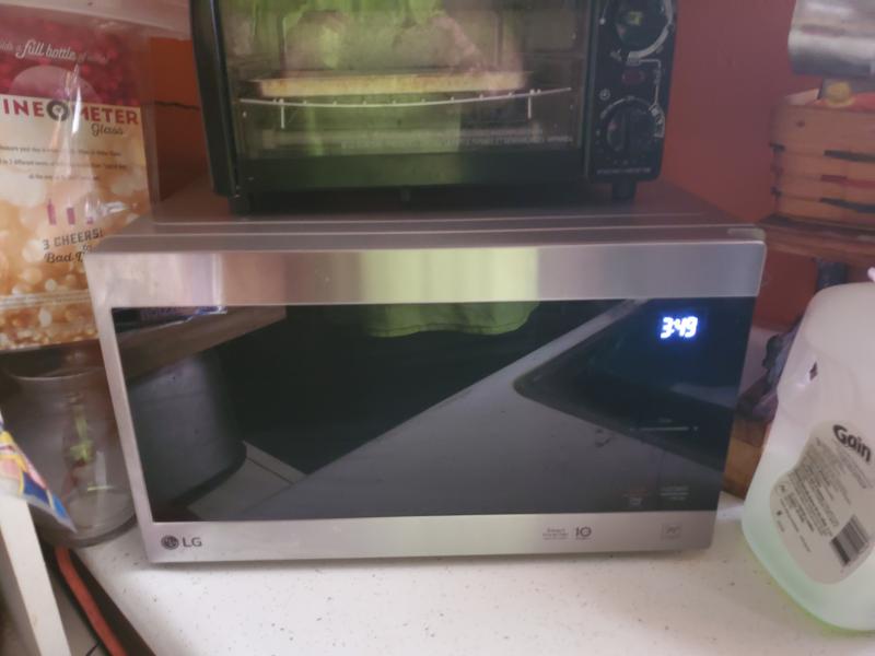 Lg Neochef 0 9 Cu Ft 1000w Countertop Microwave Walmart Com
