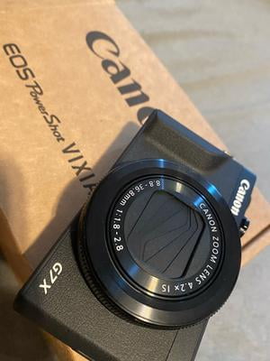 Canon PowerShot G7 X Mark II with Flip Screen (Black