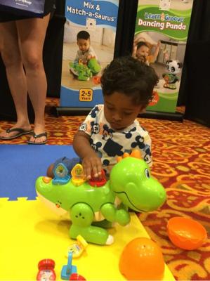 mix and match a saurus toy