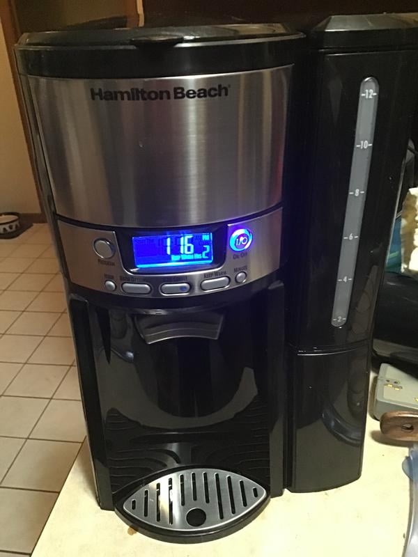 Hamilton Beach BrewStation 12 Cup Coffee Maker, Programmable with Automatic  Shut Off, Removable Water Reservoir, Black - Walmart.com