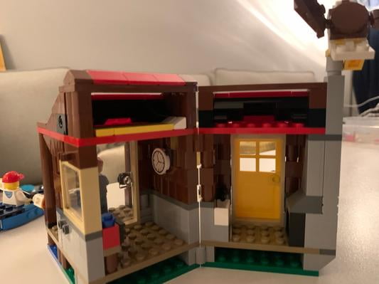 lego creator outback cabin 31098